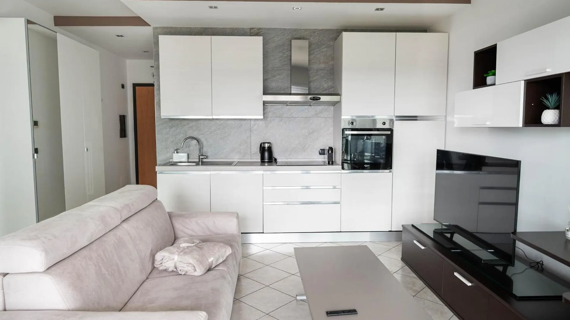 20Min Dal Duomo Luxury Flat And Free Parking Apartment Milan